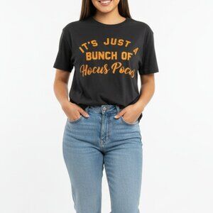 3 for $15 It’s just a bunch of hocus pocus t-shirt, small